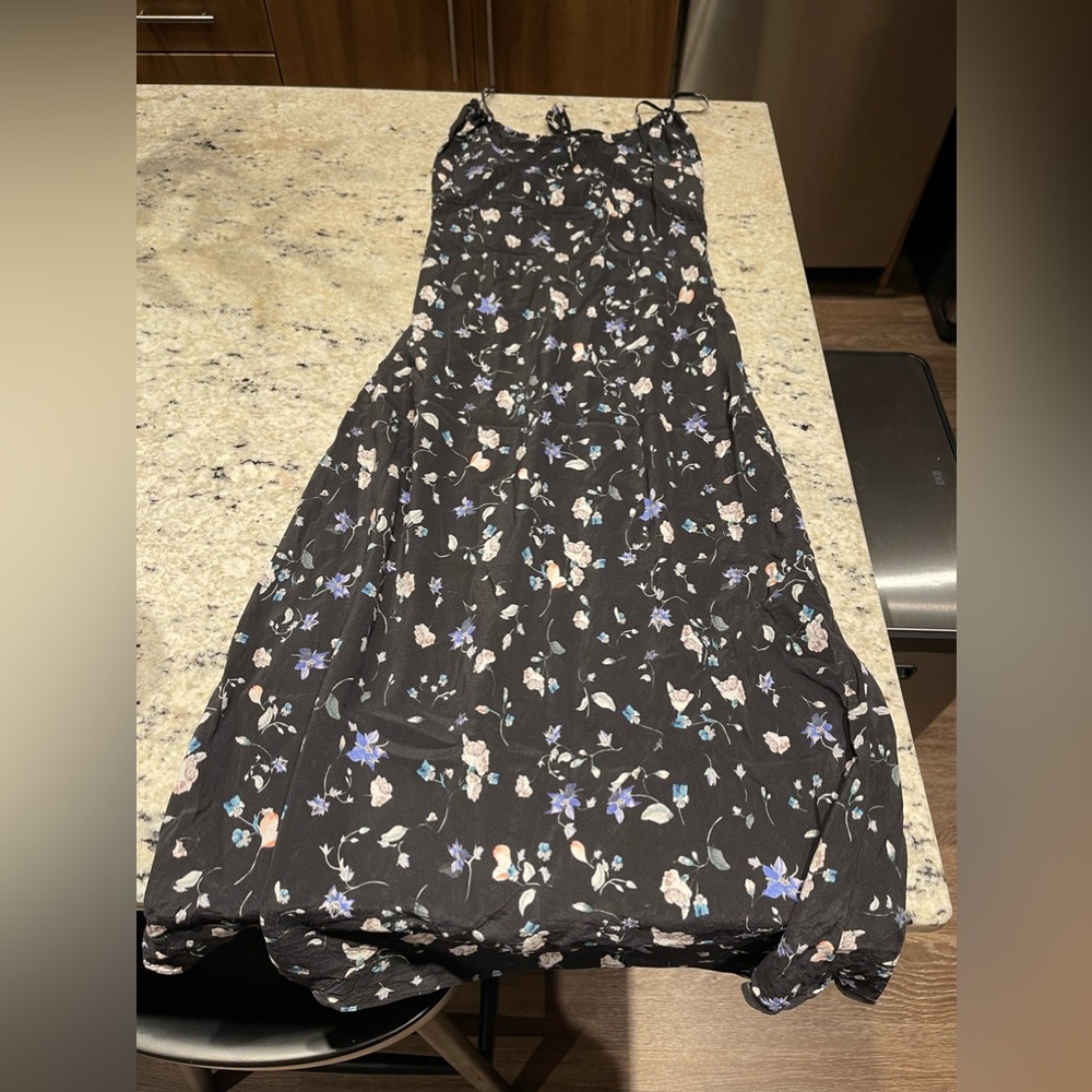 Aritzia Bellow Midi Dress